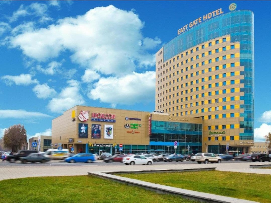 Гостиничный центр «East Gate Hotel»