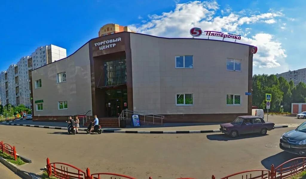 Торговый центр в микрорайоне Павлино
