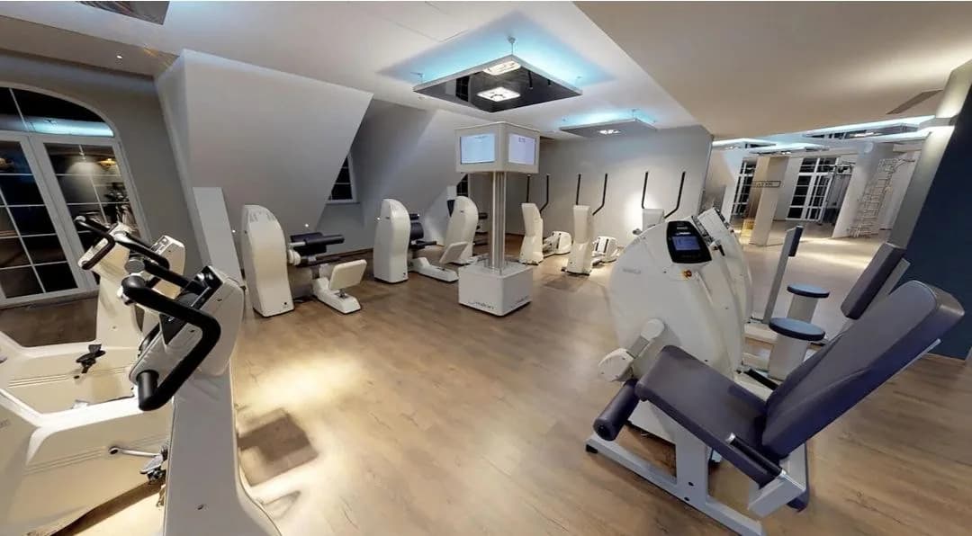 Фитнес-клуб «XFIT Довиль»
